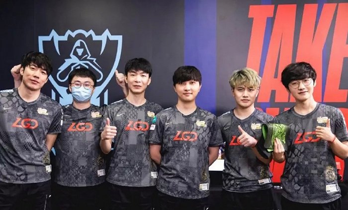 的对手手中 的对手手中